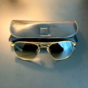 NWOT Randolph 23K Gold Aviator Sunglasses